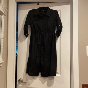 Pea in pod maternity dress